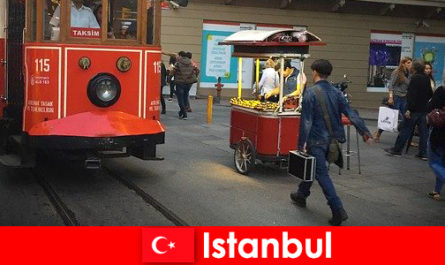 이스탄불은 전 세계의 모든 사람과 문화를 위한 세계적인 대도시입니다.
