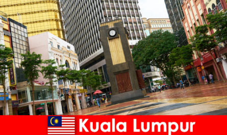 말레이시아 에서 가장 큰 대도시 지역의 쿠알라룸푸르 문화 및 경제 중심지