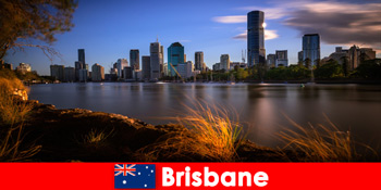 온화한 기후와 브리즈번의 훌륭한 장소 관광객으로 호주를 탐험 해보십시오.