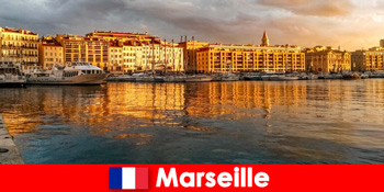 마르세유 프랑스 여행 호텔과 숙박 시설을 일찍 예약하십시오.