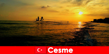 체스메 터키에서 친구들과 함께 독점적 인 여행을 보내십시오.