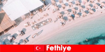 Fethiye의 독특한 해변은 터키에서 휴가를 보내기에 완벽한 선택입니다.