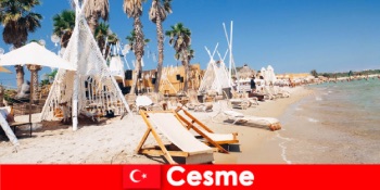 Türkiye에서 가장 아름다운 휴가 지역인 Çeşme의 해변